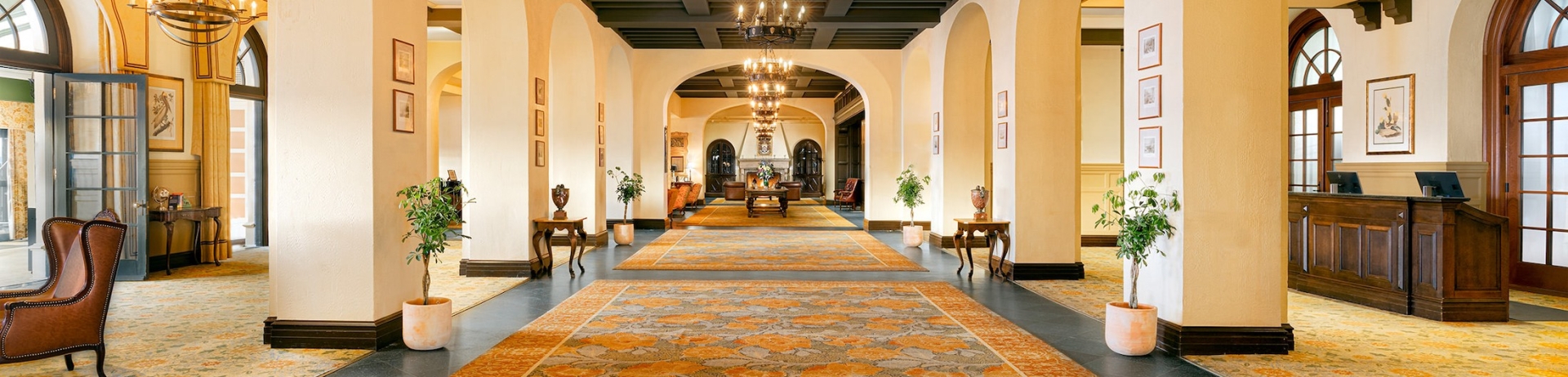 hall avec coin salon et enregistrer le comptoir