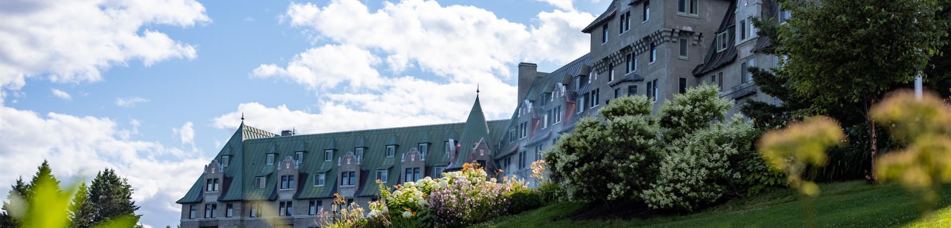 Fiche extérieure de Manoir Richelieu du jardin